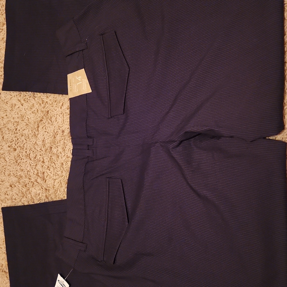 NWT Old Navy Black With Lighter Pinstripe Pants womans Size 14 - Picture 6 of 9
